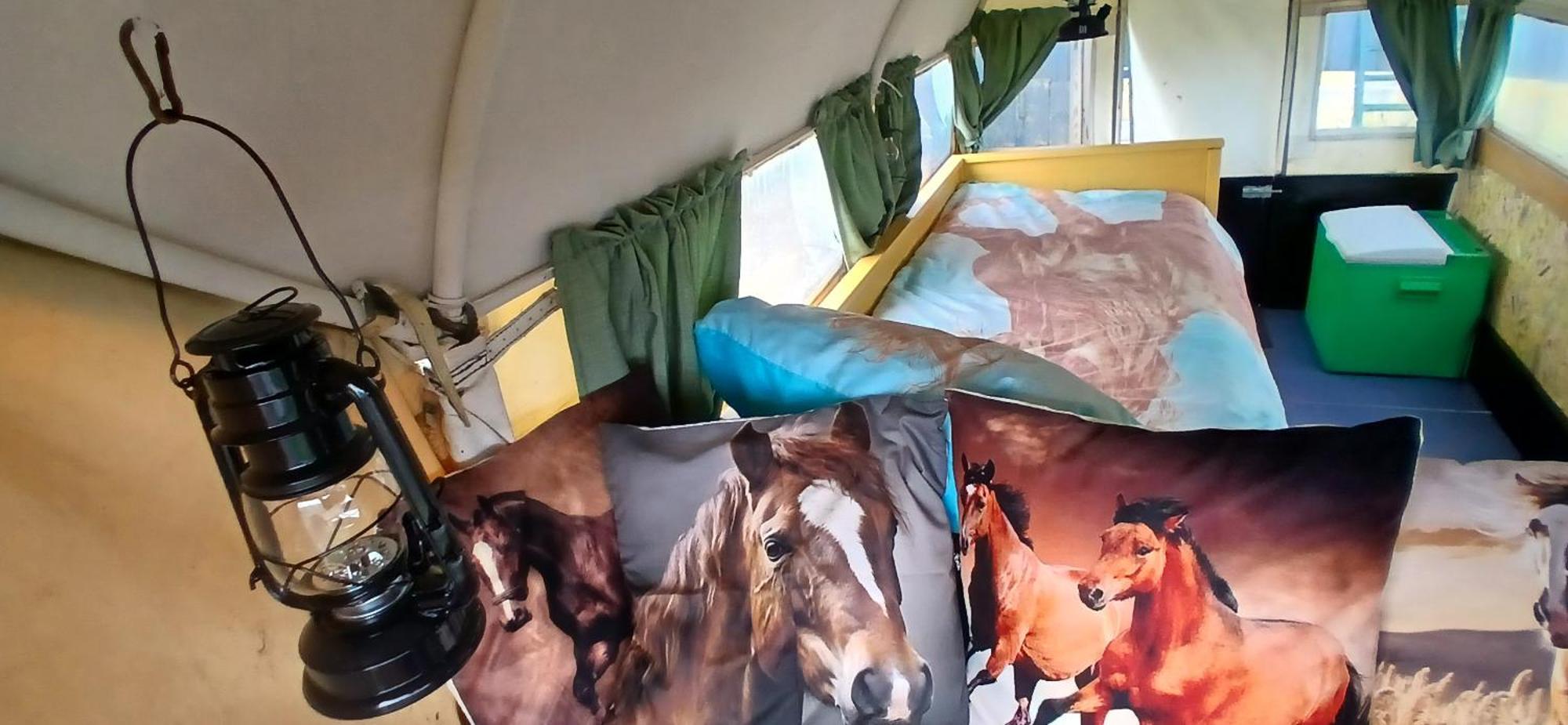De Huifkar, Trekkershut Bij Sneek Hotel Hommerts Luaran gambar